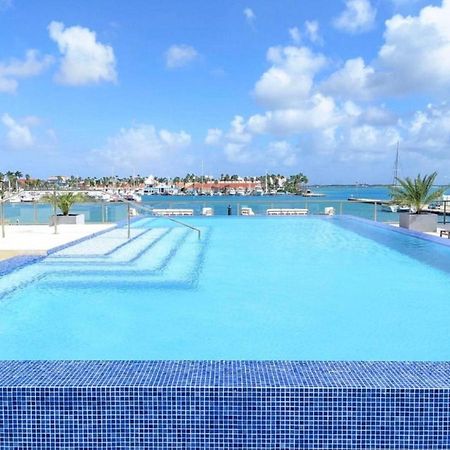 Stylish Luxury Condo, Central Location, Ocean View, Pool, Gym Oranjestad Exterior foto